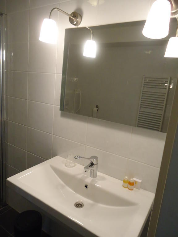Hotel En Restaurant De Stripe Wijnjewoude Ngoại thất bức ảnh